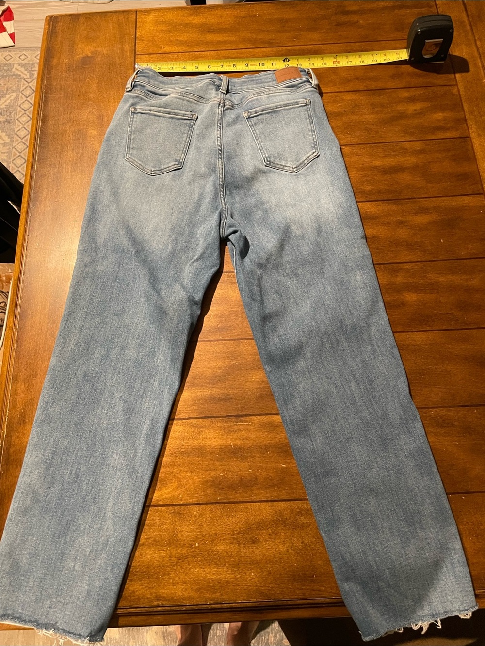 Women's Straight Leg High-Rise Jeans in Light Blue - Picture 4 of 4